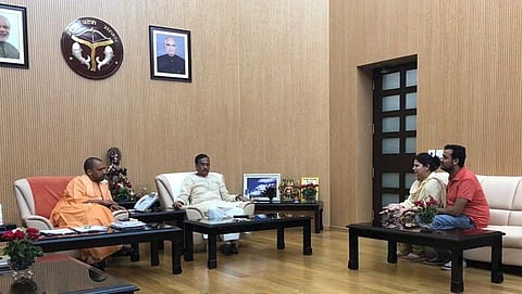 ವಿವೇಕ್  ತಿವಾರಿ ಕುಟುಂಬದಿಂದ ಸಿಎಂ ಯೋಗಿ ಆದಿತ್ಯ ನಾಥ್ ಭೇಟಿ