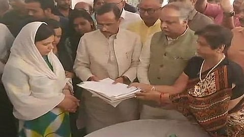 ಆಪಲ್ ಉದ್ಯೋಗಿ ಹತ್ಯೆ: ಮೃತ ವಿವೇಕ್ ತಿವಾರಿ ಪತ್ನಿಗೆ ಸರ್ಕಾರಿ ಉದ್ಯೋಗ