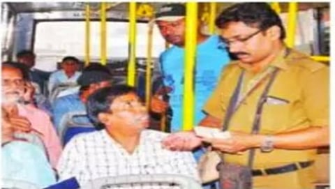 ನಿಜವಾದ ಕನ್ನಡದ ಅಭಿಮಾನಿ: ಈ ಬಸ್ ನಿರ್ವಾಹಕ 12 ವರ್ಷಗಳ ಸೇವೆಯಲ್ಲಿ ಕನ್ನಡ ಬಿಟ್ಟು ಬೇರೆ ಭಾಷೆ ಮಾತಾಡಿಲ್ಲ!