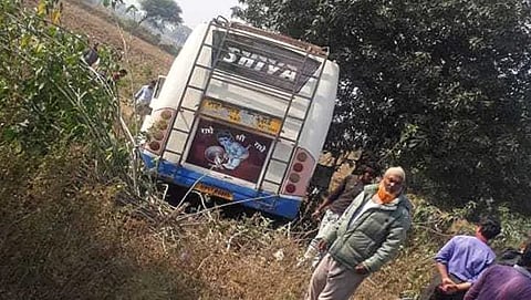 ಅಪಘಾತಗೊಂಡ ಬಸ್