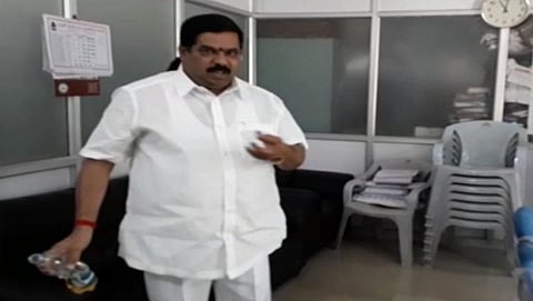ಬಿಬಿಎಂಪಿ ಕಚೇರಿಗೆ ನುಗ್ಗಿ ಧಮ್ಕಿ ಹಾಕಿದ ನಾರಾಯಣಸ್ವಾಮಿ