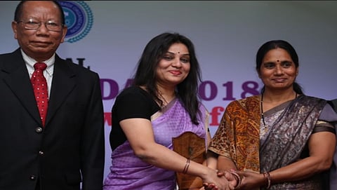 ಸಾಂಗ್ಲಿಯಾನ-ಡಿ ರೂಪಾ-ಆಶಾದೇವಿ