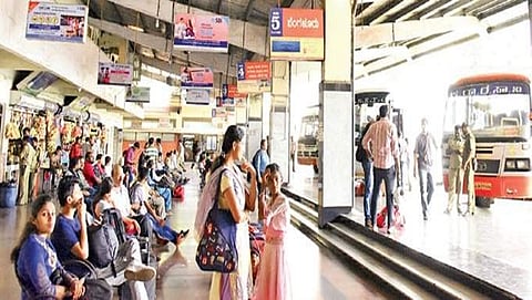 ಮಂಗಳೂರು ಕೆಎಸ್ ಆರ್ ಟಿಸಿ ಬಸ್ ನಿಲ್ದಾಣದ ಚಿತ್ರ