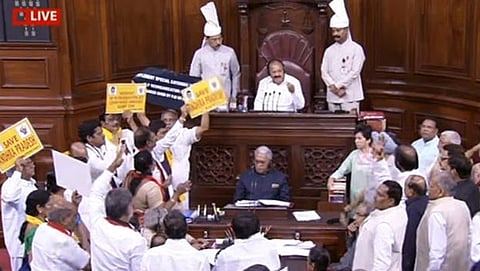 ರಾಜ್ಯಸಭೆಯಲ್ಲಿ ನಡೆದ ಗದ್ದಲ