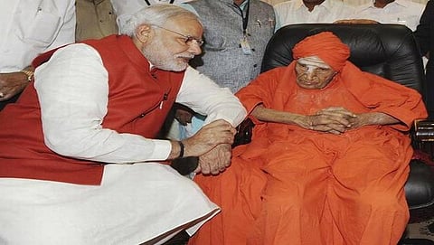 ಪ್ರಧಾನಿ ಮೋದಿ -ಸಿದ್ದಗಂಗಾ ಶ್ರೀಗಳ ಭೇಟಿ