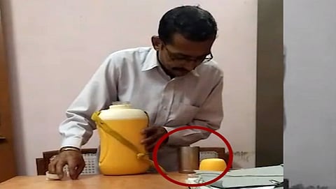 ಸಹಾಯಕ ನೌಕರ ವಿಕಾಸ್ ಗುಪ್ತಾ