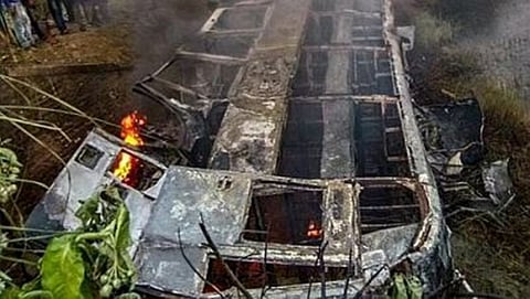 ದುರಂತಕ್ಕೀಡಾದ ಬಸ್ಸಿನ ಚಿತ್ರ
