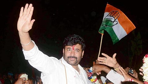 ಕಾಂಗ್ರೆಸ್ ಅಭ್ಯರ್ಥಿ ಸಚಿವ ವಿನಯ ಕುಲಕರ್ಣಿ