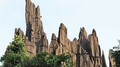 ಯಾನ ಗುಹೆಯ ಕಲ್ಲುಗಳು