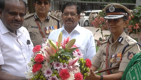ಪೊಲೀಸ್ ಅಧಿಕಾರಿಗಳ ಜೊತೆ ಸಿಎಂ ಕುಮಾರಸ್ವಾಮಿ  ಸಭೆ