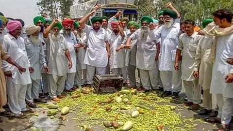 ರೈತರ ಪ್ರತಿಭಟನೆ ಚಿತ್ರ