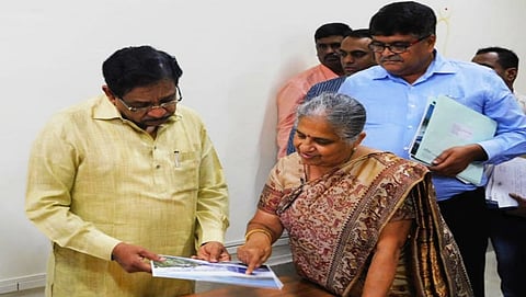 ಡಾ. ಜಿ. ಪರಮೇಶ್ವರ್, ಸುಧಾಮೂರ್ತಿ