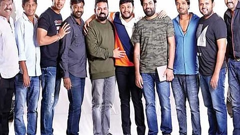 ನಿರ್ದೇಶಕ ವಿಜಯ್ ನಾಗೇಂದ್ರ, ಸಂತೋಷ್ ಆನಂದ್ ರಾಮ್ ಜೊತೆಗೆ ನಟ ಗಣೇಶ್, ನಿರ್ಮಾಪಕ ಸೈಯದ್ ಸಲಾಮ್