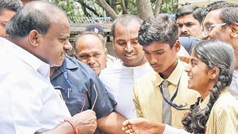 'ಜನತಾ ದರ್ಶನ'ಕ್ಕೆ ಸಿಎಂ ಅಧಿಕೃತ ಚಾಲನೆ: 1,056ಕ್ಕೂ ಹೆಚ್ಚು ಅರ್ಜಿಗಳ ಸ್ವೀಕಾರ
