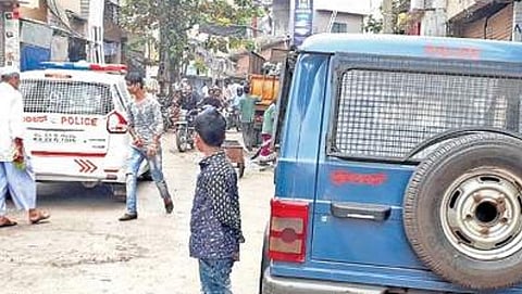 ಗಣೇಶ ಮೂರ್ತಿ ಮೇಲೆ ಕಲ್ಲೆಸೆತ: ಬೆಳಗಾವಿಯಲ್ಲಿ ಉದ್ವಿಗ್ನ ವಾತಾವರಣ