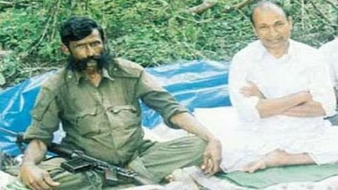 ಡಾ. ರಾಜ್ ಕುಮಾರ್ ಜೊತೆ ಕಾಡುಗಳ್ಳ ವೀರಪ್ಪನ್