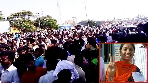 ಕಾರ್ಯಕರ್ತರ ಸಂಭ್ರಮ