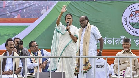ಮಮತಾ ಬ್ಯಾನರ್ಜಿ ಮತ್ತು ಕುಮಾರಸ್ವಾಮಿ