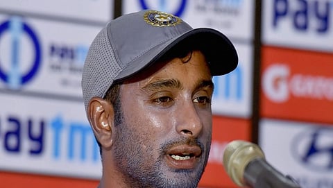 ನ್ಯೂಜಿಲ್ಯಾಂಡ್ ವಿರುದ್ಧದ ಸರಣಿಯಲ್ಲಿರುವ ಭಾರತಕ್ಕೆ ಮತ್ತೊಂದು ಶಾಕ್: ಬೌಲಿಂಗ್ ನಿಂದ ಅಂಬಟಿ ರಾಯುಡು ಅಮಾನತು!