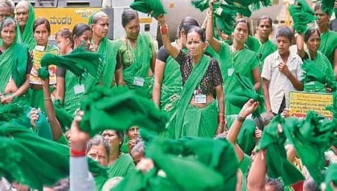 ಉತ್ತರ ಕರ್ನಾಟಕ ಭಾಗದ ರೈತರ ಪ್ರತಿಭಟನೆ