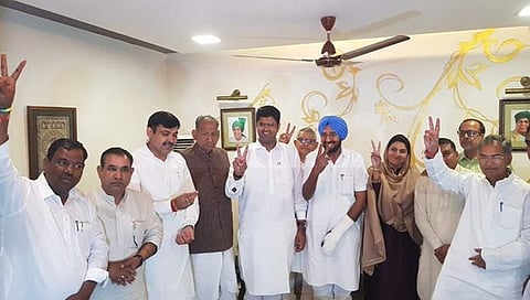 ದುಷ್ಯಂತ್ ಚೌಟಾಲ ಮತ್ತಿತರ ಶಾಸಕರು