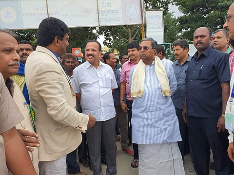 ಸಿದ್ದರಾಮಯ್ಯ, ಡಿವಿಸದಾನಂದಗೌಡ