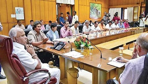 ಕೆಎಫ್ ಸಿಸಿ ಸದಸ್ಯರು ಮುಖ್ಯಮಂತ್ರಿಗಳೊಂದಿಗೆ ಸಭೆಯಲ್ಲಿ