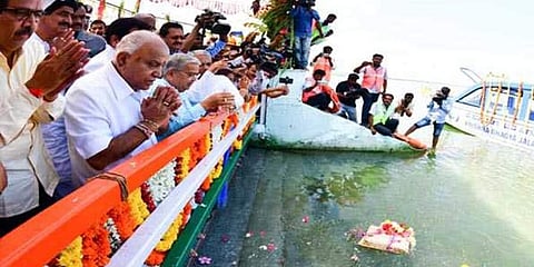 ಬಾಗಿನ ಅರ್ಪಿಸಿದ ಸಿಎಂ