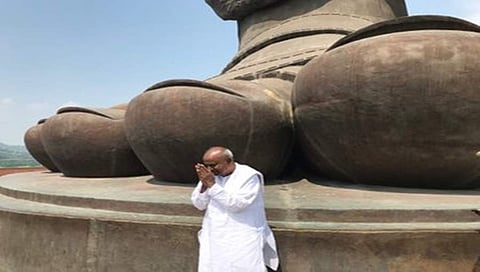 ಏಕತಾ ಪ್ರತಿಮೆಯ್ಗೆ ಭೇಟಿ ನೀಡಿದ ದೇವೇಗೌಡ