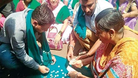 ರೈತರಿಂದ ನಿನ್ನೆ ಬೆಳಗಾವಿ ಜಿಲ್ಲಾಧಿಕಾರಿ ಕಚೇರಿ ಎದುರು ತೀವ್ರ ಪ್ರತಿಭಟನೆ