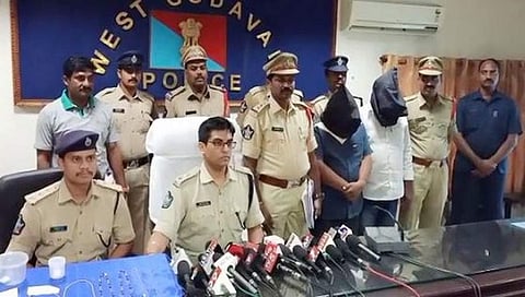 ಸೈನೈಡ್ ಮಿಶ್ರಿತ 'ಪ್ರಸಾದ' ನೀಡಿ 10 ಜನರನ್ನು ಕೊಂದಿದ್ದ ಆರೋಪಿ ಬಂಧನ
