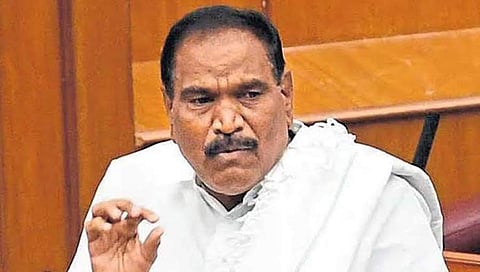 ಶಾಸಕ  ಶಿವಲಿಂಗೇಗೌಡ