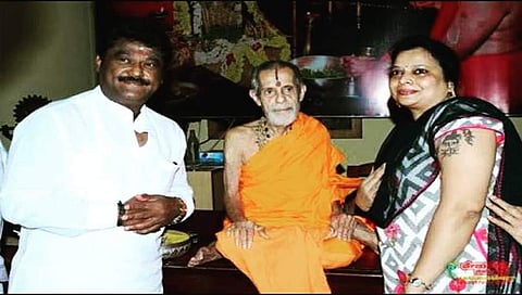 ಪೇಜಾವರ ಶ್ರೀಗಳೊಡನೆ ನವರಸ ನಾಯಕ ಜಗ್ಗೇಶ್