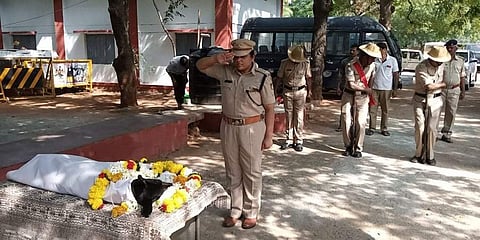 ಸಾವಿನಲ್ಲೂ ಒಂದಾದ ಪೊಲೀಸ್ ಶ್ವಾನಗಳು