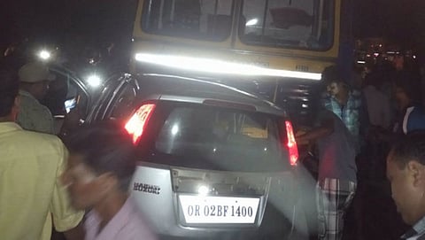 ಕಾರವಾರ: ಕಾರು-ಟ್ಯಾಂಕರ್ ಡಿಕ್ಕಿ, ನಾಲ್ವರು ದುರ್ಮರಣ