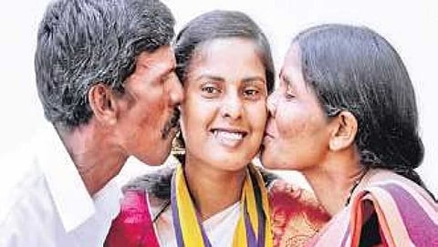 ತಂದೆ ತಾಯಿ ಜೊತೆಗೆ ನೇತ್ರಾವತಿ