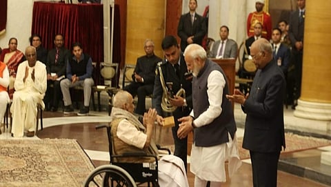 ಪ್ರಶಸ್ತಿ ಪ್ರದಾನ ಸಮಾರಂಭದ ಚಿತ್ರ