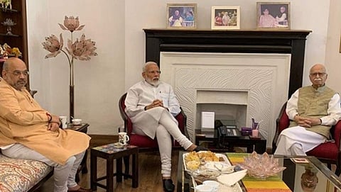 ಎಲ್ ಕೆ ಆಡ್ವಾಣಿ ಭೇಟಿಯಾದ ನರೇಂದ್ರ ಮೋದಿ ಮತ್ತು ಅಮಿತ್ ಶಾ
