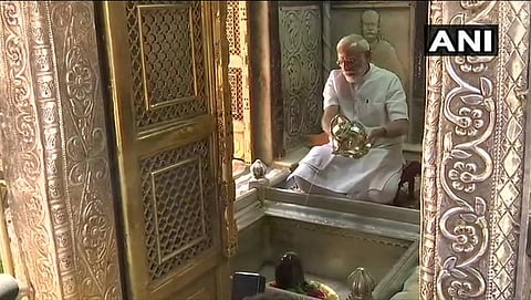 ಪ್ರಮಾಣ ವಚನಕ್ಕೂ ಮುನ್ನ ವಾರಾಣಸಿ ವಿಶ್ವನಾಥ ಮಂದಿರಲ್ಲಿ ನರೇಂದ್ರ ಮೋದಿ ಪೂಜೆ