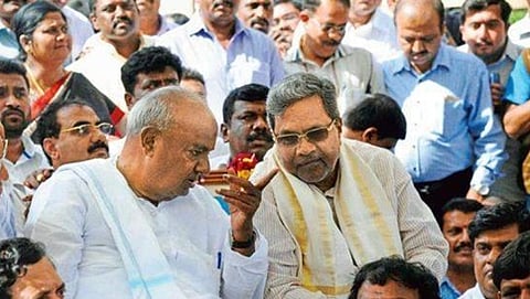 ಜೆಡಿಎಸ್ ವರಿಷ್ಠ ಹೆಚ್ ಡಿ ದೇವೇಗೌಡ ಮತ್ತು ಕಾಂಗ್ರೆಸ್ ನಾಯಕ ಸಿದ್ದರಾಮಯ್ಯ