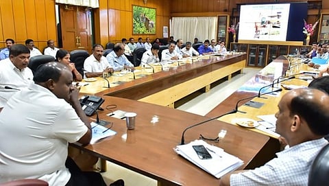 ರೈತರ ಸಾಲ ಮನ್ನಾ ಕುರಿತು ಸಿಎಂ ನೇತೃತ್ವದಲ್ಲಿ ಉನ್ನತ ಮಟ್ಟದ ಸಭೆ