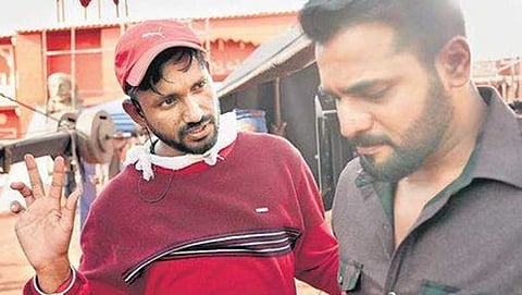 ಭರಾಟೆ ಚಿತ್ರೀಕರಣದ ವೇಳೆ ಶ್ರೀಮುರಳಿ ಮತ್ತು ನಿರ್ದೇಶಕ ಚೇತನ್ ಕುಮಾರ್