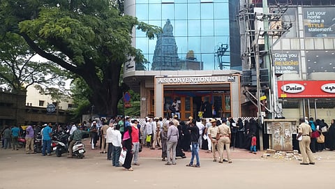 ಎಎಸ್ ಕನ್ವೆಷನ್ ಹಾಲ್ ನಲ್ಲಿ 3ನೇ ದಿನವೂ ದೂರು ಸ್ವೀಕರಣೆ
