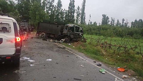 ಮತ್ತೆ ಪುಲ್ವಾಮದಲ್ಲಿ ಉಗ್ರ ದಾಳಿ: 9 ಯೋಧರಿಗೆ ಗಾಯ!