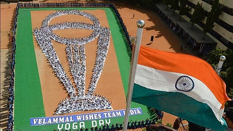 ವಿಶ್ವಕಪ್ ಟ್ರೋಫಿ ಮಾದರಿಯಲ್ಲಿ ಯೋಗ ಪ್ರದರ್ಶಿಸಿದ ಮಕ್ಕಳು, ನೆಟ್ಟಿಗರಿಂದ ಭಾರೀ ಪ್ರಶಂಸೆ