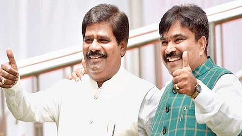 ಸಚಿವರಾದ ಹೆಚ್ ನಾಗೇಶ್ ಮತ್ತು ಆರ್ ಶಂಕರ್