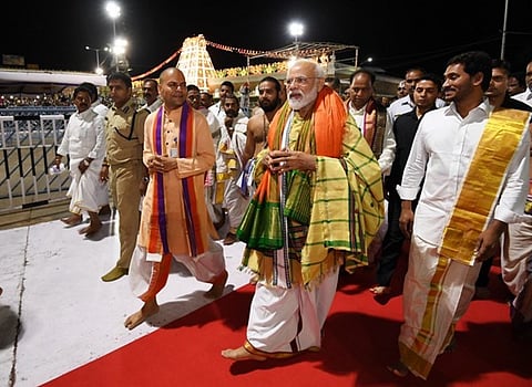 ಜೂ.09 ರಂದು ಪ್ರಧಾನಿ ನರೇಂದ್ರ ಮೋದಿ ತಿರುಪತಿ ದೇವಾಲಯಕ್ಕೆ ಭೇಟಿ ನೀಡಿದ್ದು ವಿಶೇಷ ಪೂಜೆ ಸಲ್ಲಿಸಿದ್ದಾರೆ.