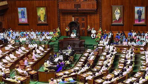 ವಿಧಾನಸಭೆ ಕಲಾಪ ನಾಳೆಗೆ ಮುಂದೂಡಿಕೆ, ಬಿಜೆಪಿಯಿಂದ  ಅಹೋರಾತ್ರಿ ಹೋರಾಟ