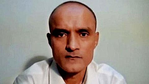 ಕುಲಭೂಷಣ್ ಜಾಧವ್‍ಗೆ ರಾಜತಾಂತ್ರಿಕ ಸಂಪರ್ಕ ಕಲ್ಪಿಸಲು ಪಾಕ್ ಒಪ್ಪಿಗೆ