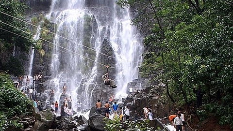 ಅಂಬೋಲಿ ಜಲಪಾತ